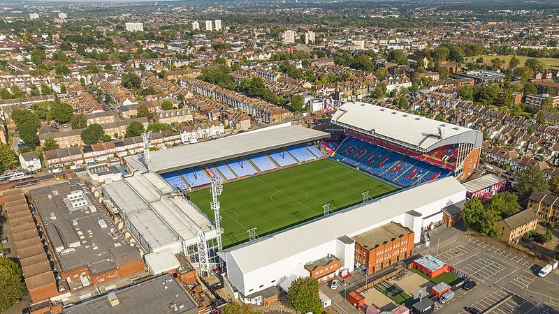 Crystal Palace Reach Conference League Semi-Finals After Holding Off Fiorentina Fightback in Florence